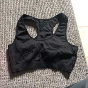 Black sports bra